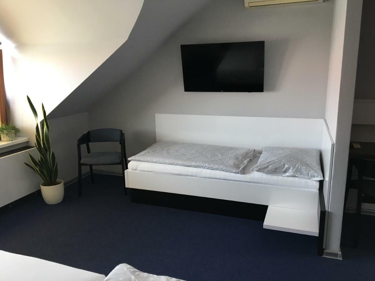Hotel U Racka Ostrožská Nová Ves Εξωτερικό φωτογραφία